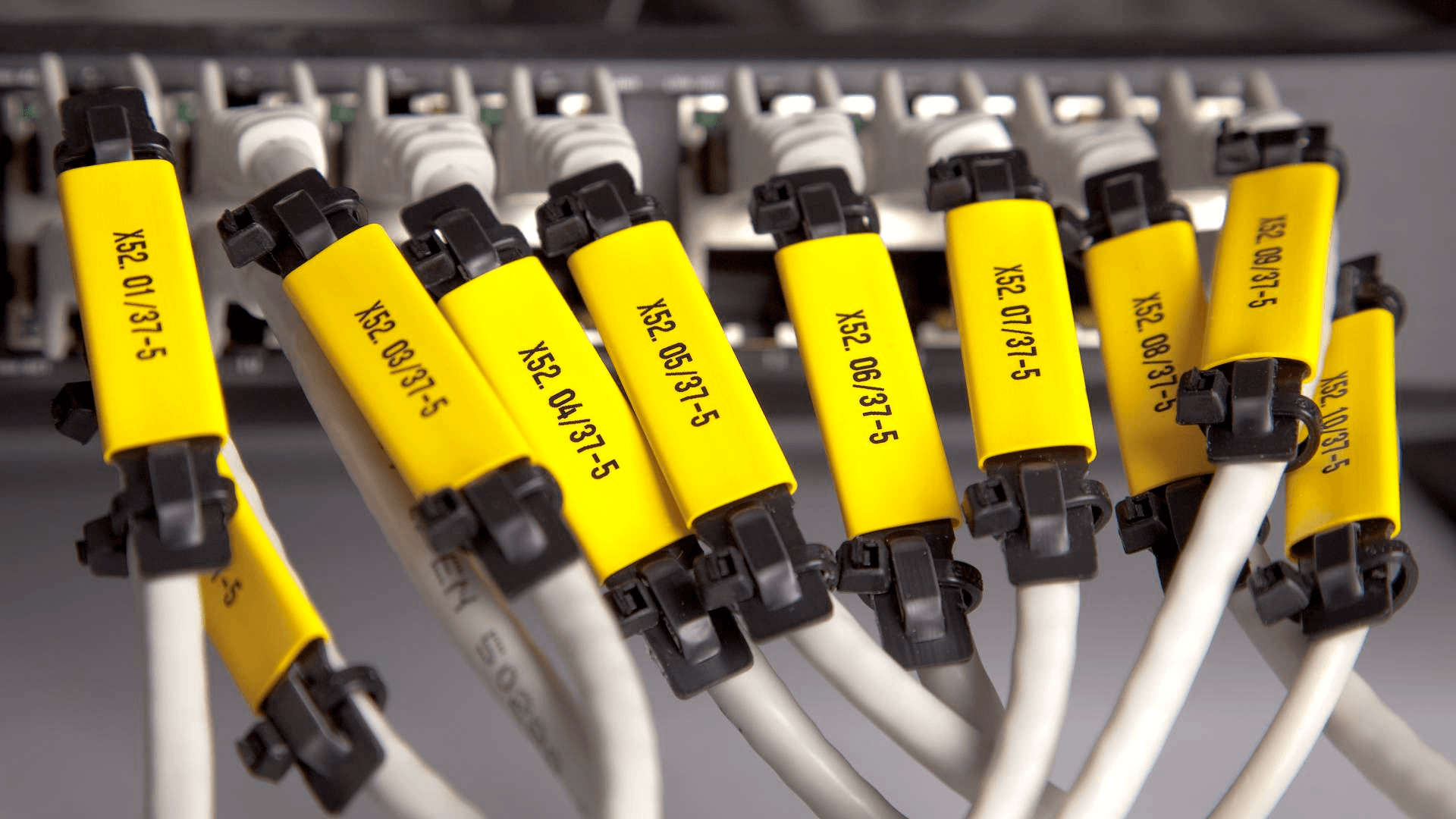 Cable tie mounted markers